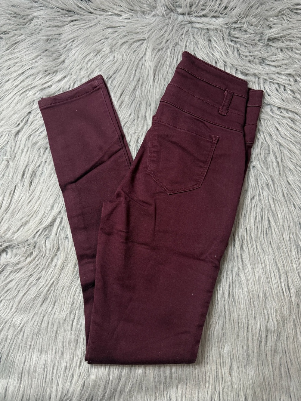 refuge Women's Skinny Jeans in Wine